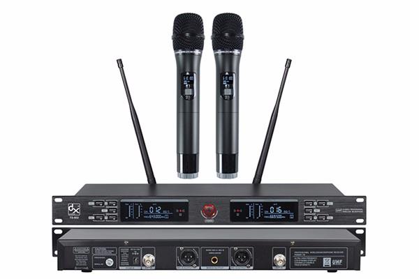 一拖二手持無(wú)線(xiàn)麥克風(fēng) TS-802